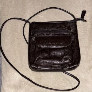 Stone Mountain Accessories Brown Leather Crossbody Bag with Minimalist Style